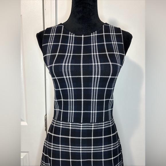 Theory Kalora Knit Sleeveless Peplum Top In Blue White - Size S - Picture 2 of 12